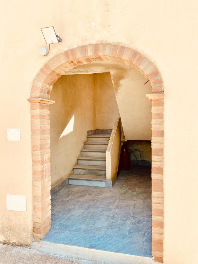 Sa Domu Zara - Ampia Casa Con Terrazzo Pula Exterior photo
